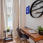 Apartman Oomph Breathe The Earthy Calm Of A 150sqm Berlin