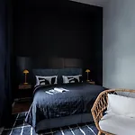 Oomph Breathe The Earthy Calm Of A 150sqm Apartman *