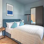 Oomph Breathe The Earthy Calm Of A 150sqm