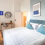 Oomph Breathe The Earthy Calm Of A 150sqm Διαμέρισμα *