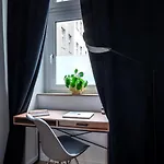 Oomph Breathe The Earthy Calm Of A 150sqm