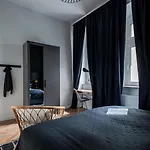 Oomph Breathe The Earthy Calm Of A 150sqm *