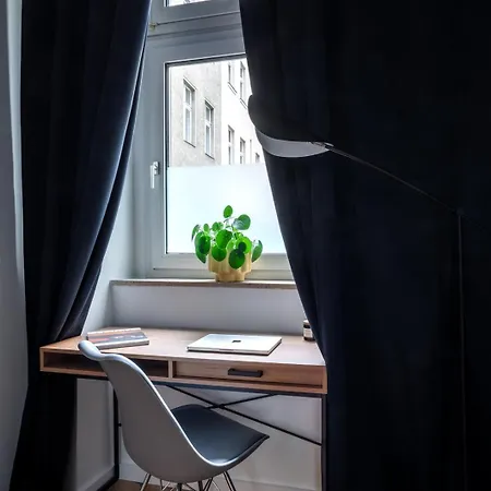 Oomph Breathe The Earthy Calm Of A 150sqm