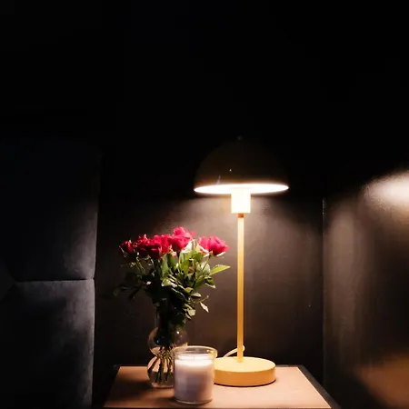 Lejlighed Oomph Breathe The Earthy Calm Of A 150sqm Berlin