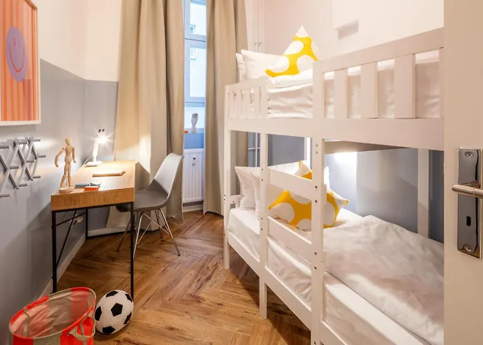 Oomph Breathe The Earthy Calm Of A 150sqm Apartmán Berlín