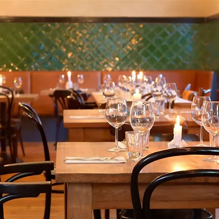 Oomph Breathe The Earthy Calm Of A 150sqm