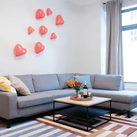 Oomph Breathe The Earthy Calm Of A 150sqm 柏林